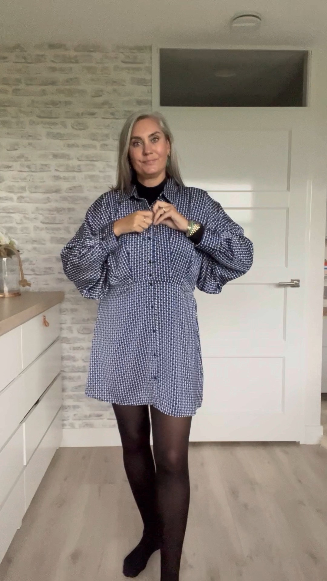 30 days of fall outfits 

Lightweight heattech turtleneck baselayer, shaping shorts, opaque tights, satin graphic print mini dress and tall boots (old)



#LTKworkwear #LTKover40 #LTKSeasonal