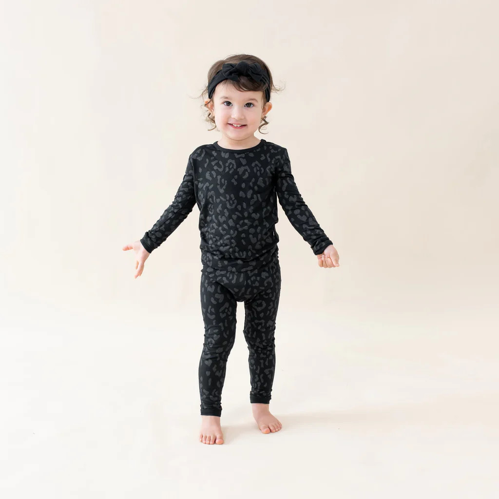 Long Sleeve Pajamas in Midnight Leopard | Kyte Baby