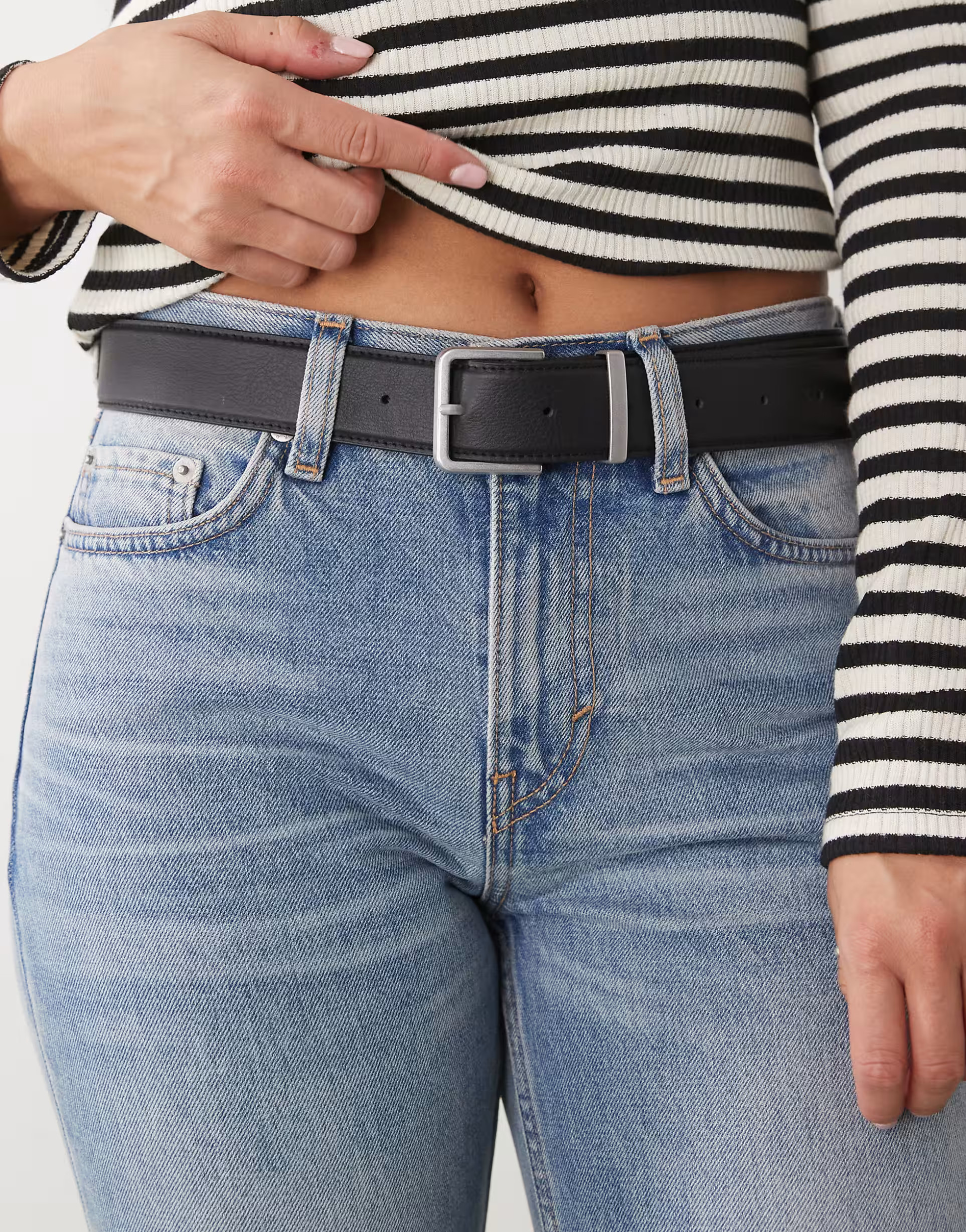 Weekday - Cintura nera con fibbia argentata squadrata | ASOS | ASOS (Global)