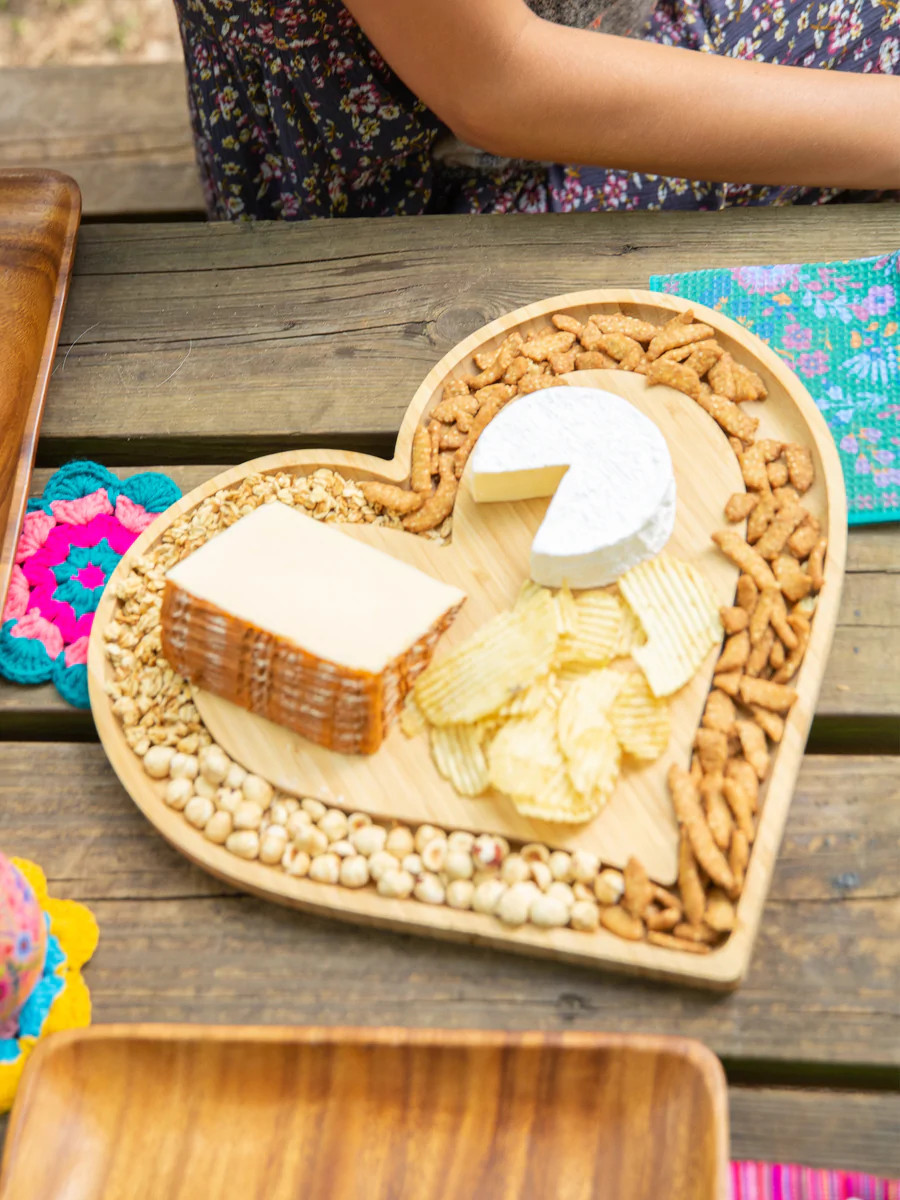 Bamboo Serving Board Heart | Natural Life