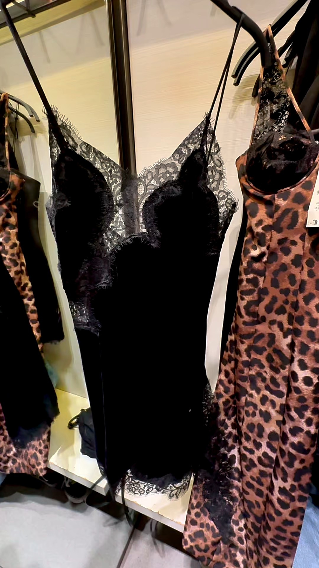 ✨ New Zara Finds: Fall/Winter 2025 ✨
Leopard print, lace, and leather — my favorite mix right now 🐆🖤 Think rockstar girlfriend meets street-chic glam. Zara’s new collection is full of luxe textures, bold prints, and pieces that feel designer without the price tag. Linking all my favorites from the new drop on my LTK 🤍

Shop the look:
🖤 Zara leather jacket (wearing size XS)
🐆 Leopard print mini skirt
✨ Lace cami top
👢 Platform boots
💄 Red lip + messy hair = effortless fall energy

#ZaraFinds #LTKStyle #FallFashion2025 #ZaraFW25 #LeopardPrint #LeatherLace #RockstarGirlfriend #ZaraHaul #LTKFall #LTKWinterStyle #ZaraOutfitIdeas #DarkGlam #StreetStyle2025

#LTKSeasonal #LTKFindsUnder100 #LTKStyleTip