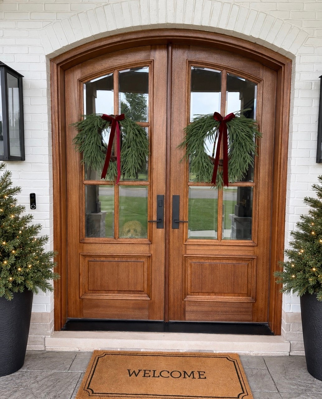 My Christmas wreaths are back in stock this year!

#LTKSeasonal #LTKootd
