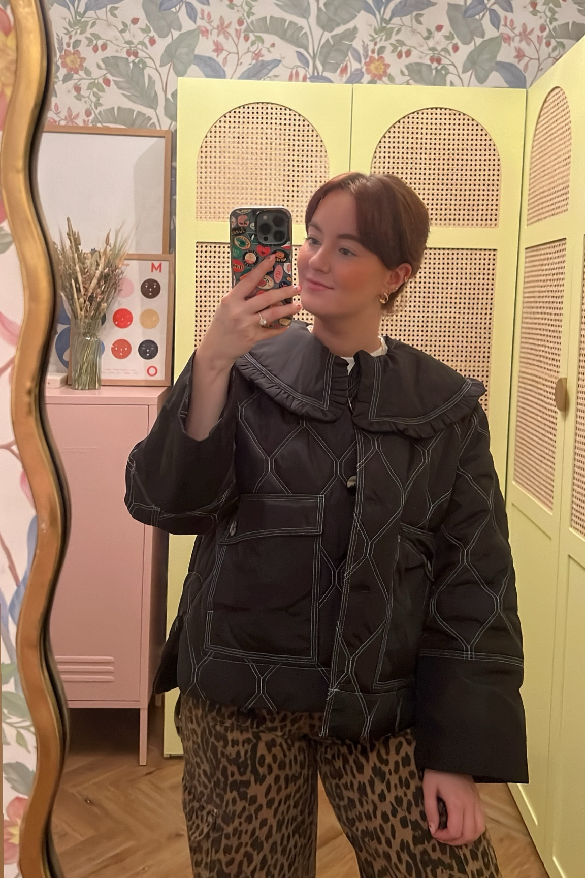 Collared black jacket 

#LTKeurope