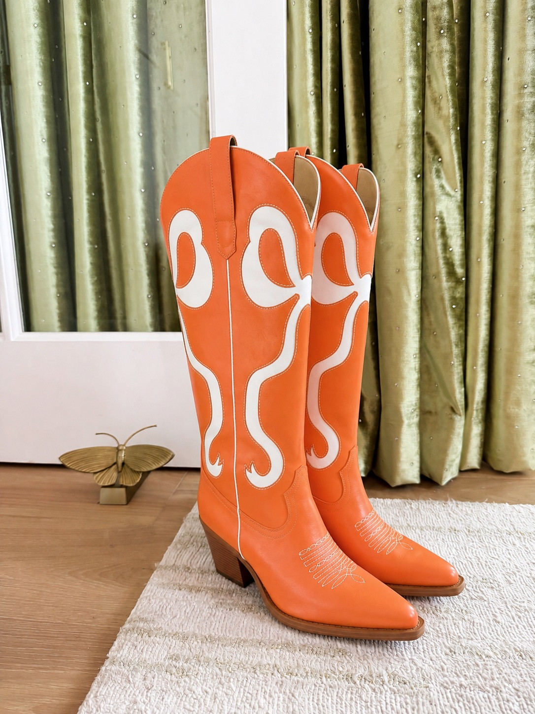 These boots are darling!

#LTKootd #LTKgrwm #LTKdayinmylife