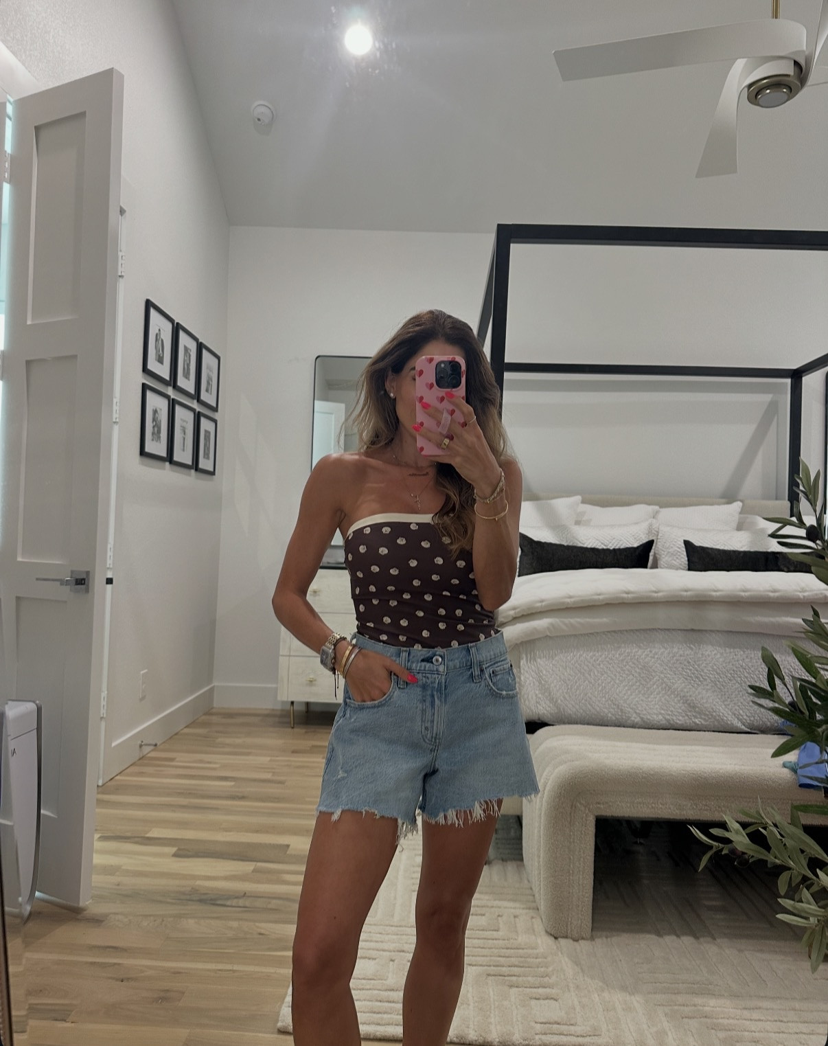 Denim shorts I love on sale size 23 or 24 

#LTKdayinmylife #LTKgrwm #LTKootd