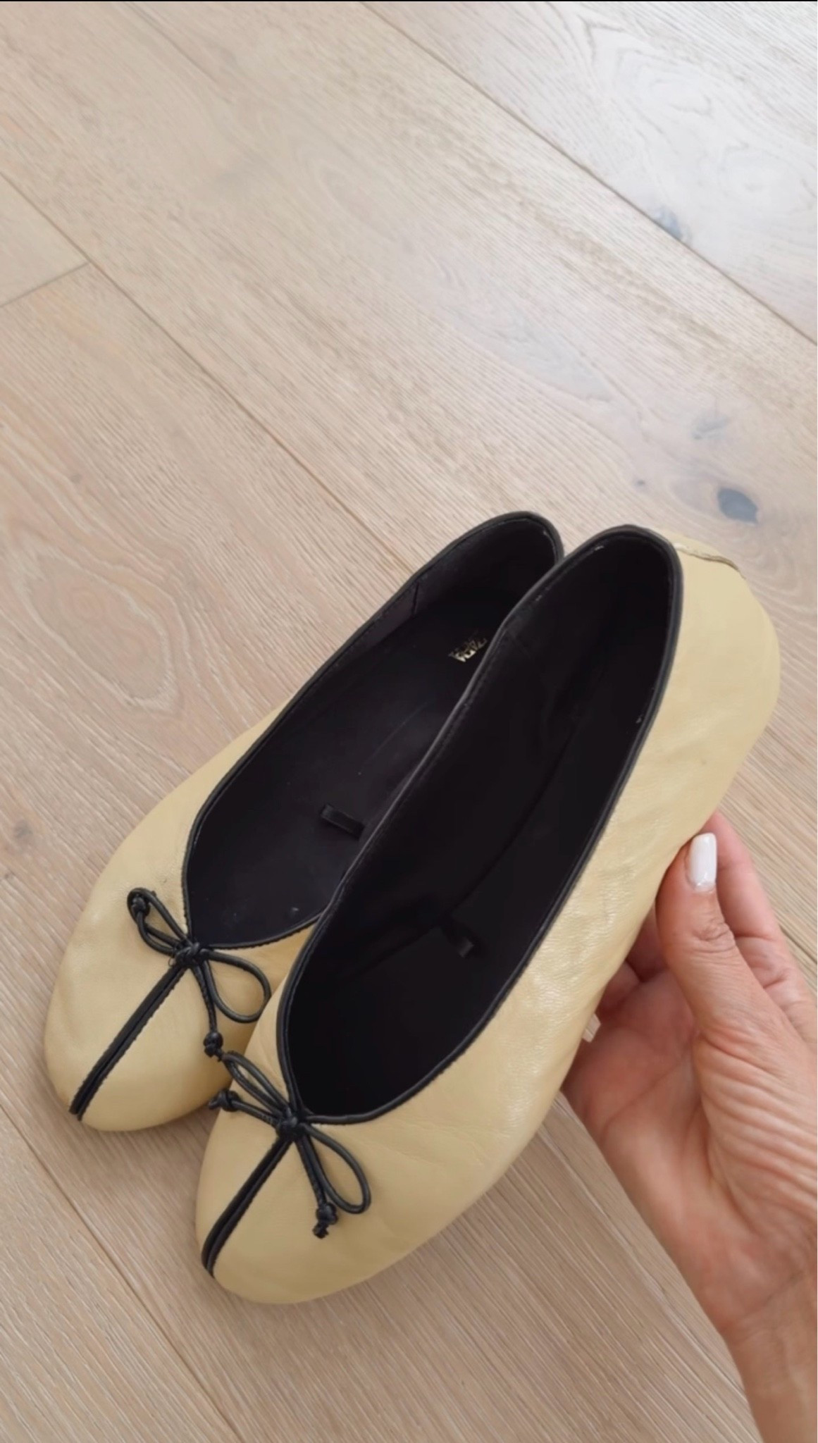 I love this flats sooo much! It’s ultra comfortable, stylish, and elegant

#LTKU #LTKOver40 #LTKSeasonal