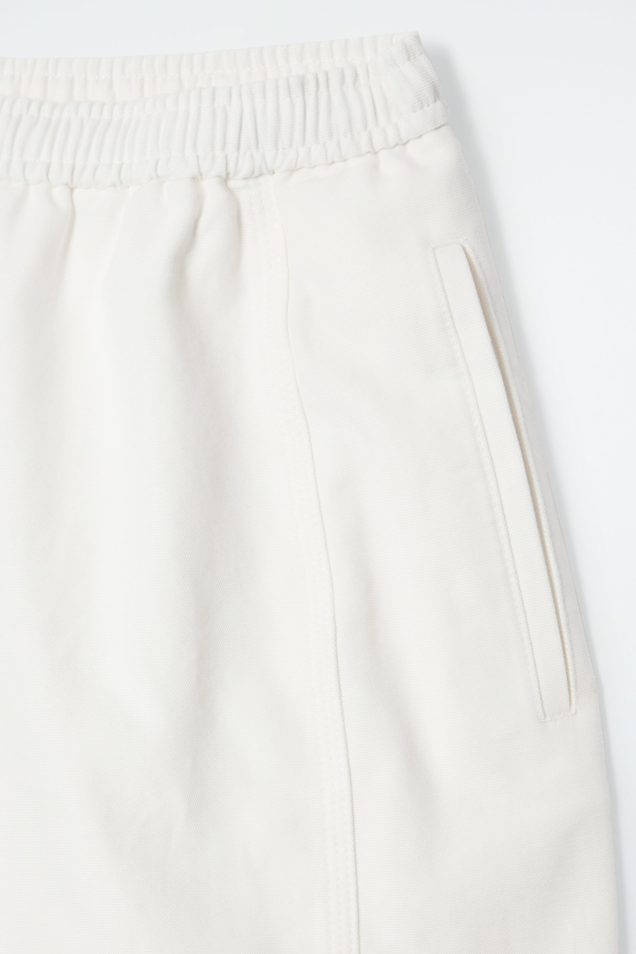 BAUMWOLLHOSE MIT BARREL-BEIN - WEISS | COS (EU)