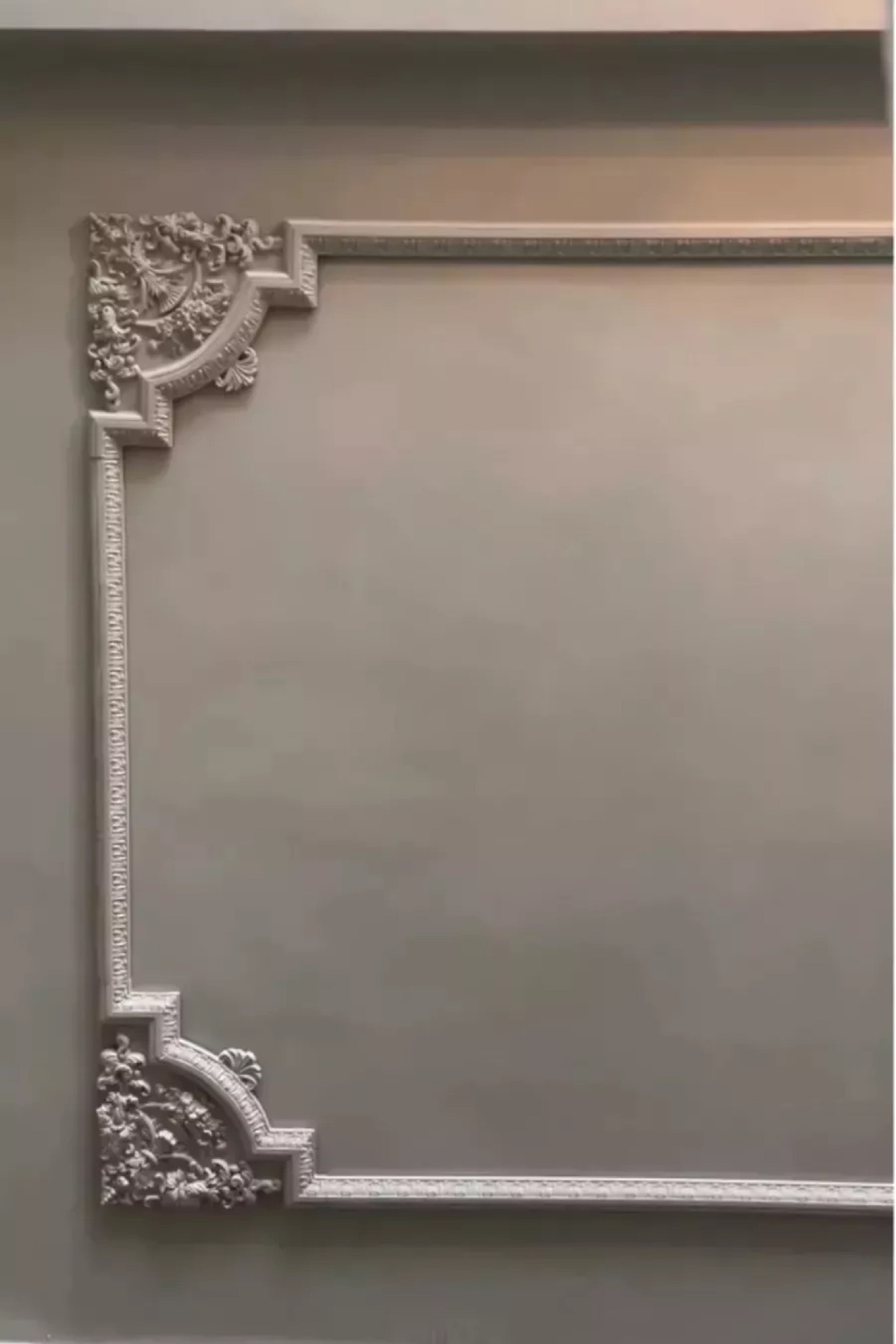 ceiling moulding DIY

#LTKhome