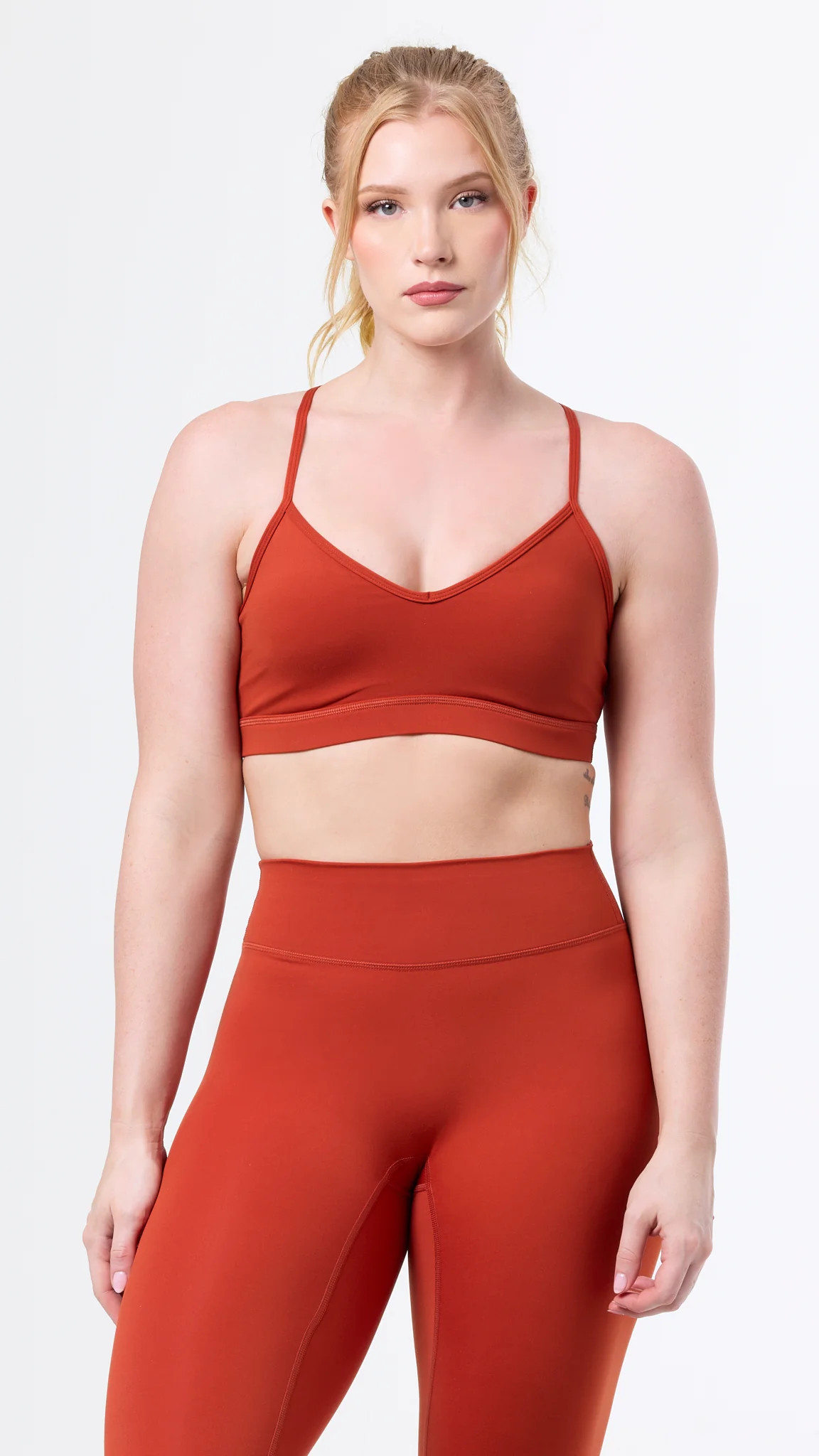 Outdoors V-neck Racerback | ONSET