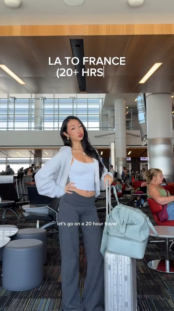 this was chaotic but OUI OUI I’m in france 🇫🇷 fully living out my euro summer dreamssss L’Occitane ✨#travelvlog #france #paris #marseille #vlog #diml #vacation #traveltips #girlstrip #girlythings #comewithme

#LTKStyleTip #LTKTravel