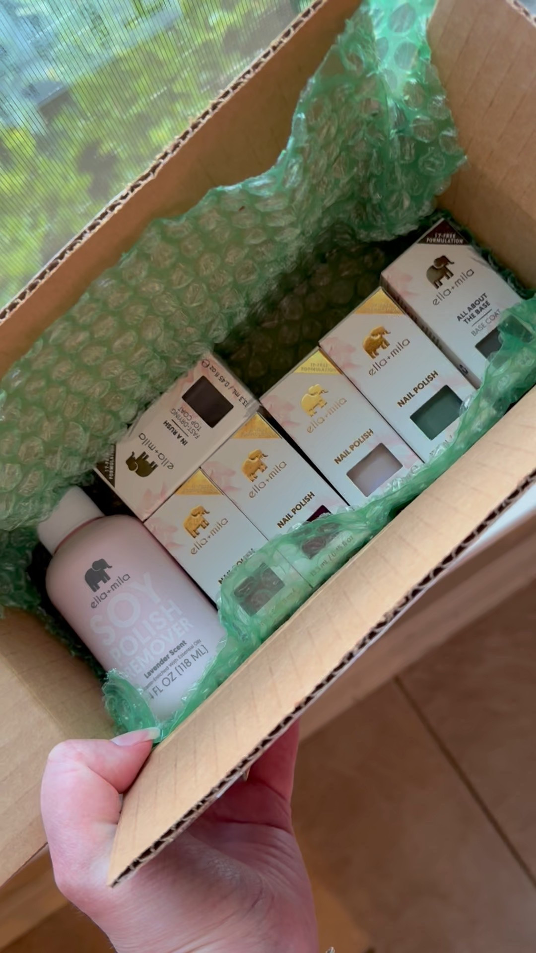 So excited for my Ella & Mila haul from Target. Check out what I ordered 

#LTKStyleTip #LTKFindsUnder50 #LTKBeauty