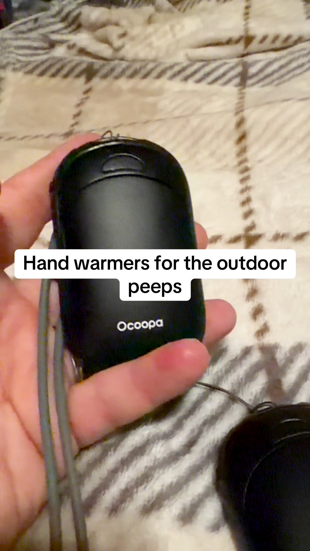 Cold days but warm hands

#LTKActive #LTKSaleAlert #LTKU