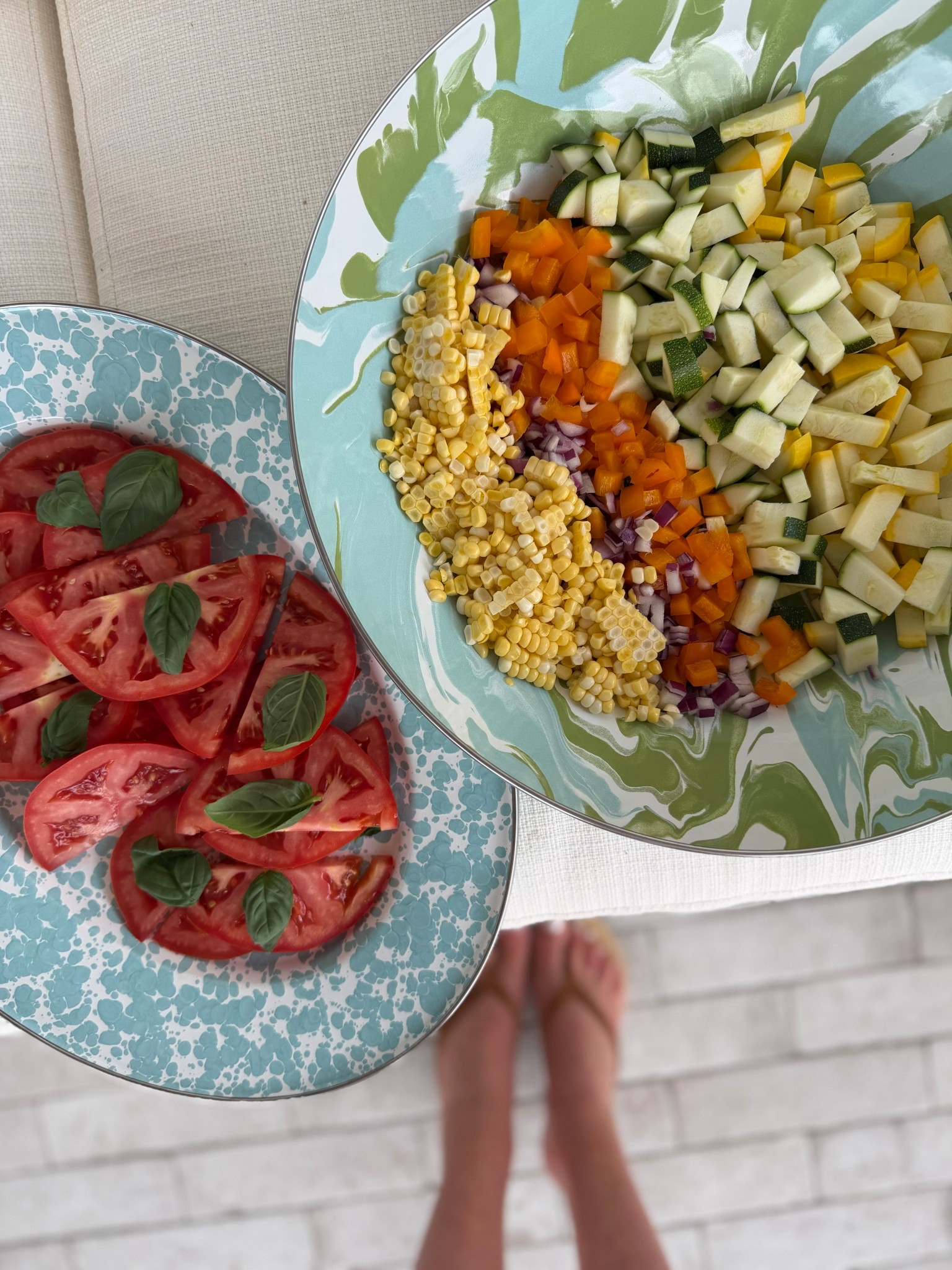 I’ve been reaching for these two pieces nonstop… both under $60 and such a unique way to serve anything from simple salads to sliced tomatoes

the sea glass platter is perfect for those little hosting moments, and I love how the catering bowl instantly makes everything feel a bit more special (even if it’s just whatever I threw together in the kitchen)

they’re easy, eye-catching, and the kind of pieces that make hosting feel effortless 💫

#LTKHome #LTKSeasonal