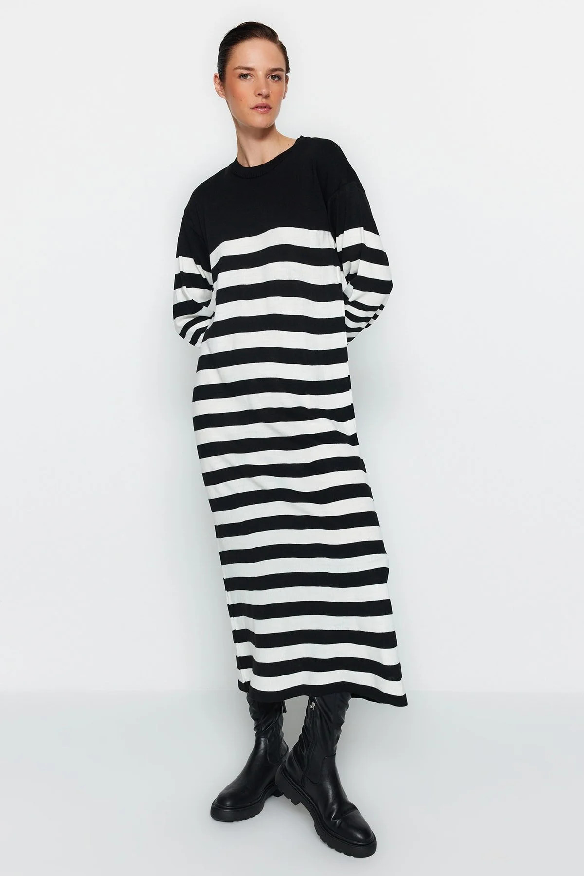 Trendyol Modest Kleid - Schwarz - Shift | Trendyol DE