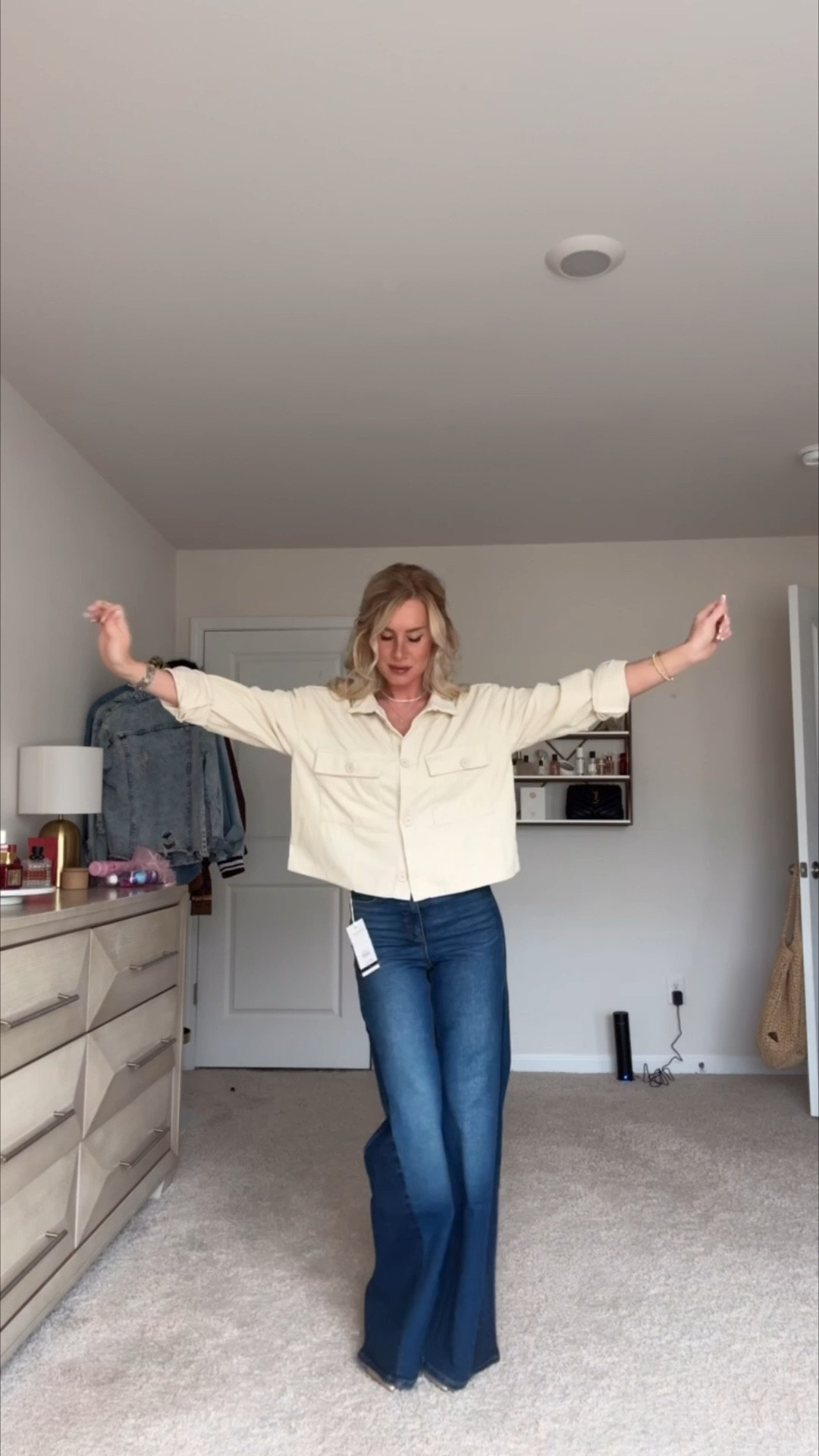 Finally found some wide leg jeans that don’t bag under my feet! 

#LTKPetite