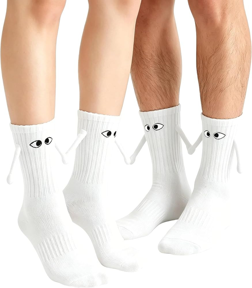 2 Pairs Magnetic Holding Hands Socks - Funny Gifts for Couples, Best Friend | Amazon (US)