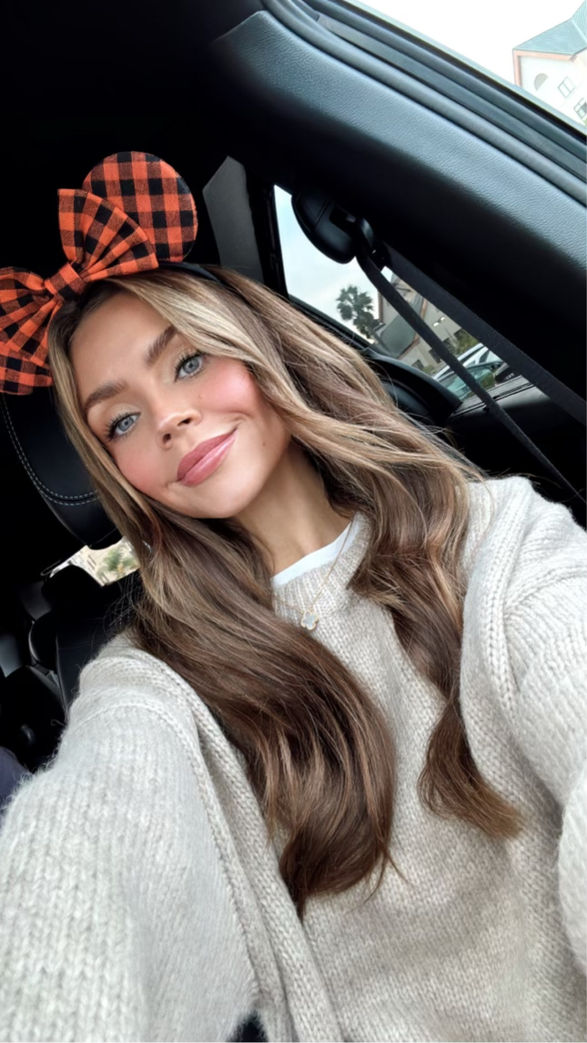 my makeup details from today at disney

#LTKFindsUnder100 #LTKBeauty