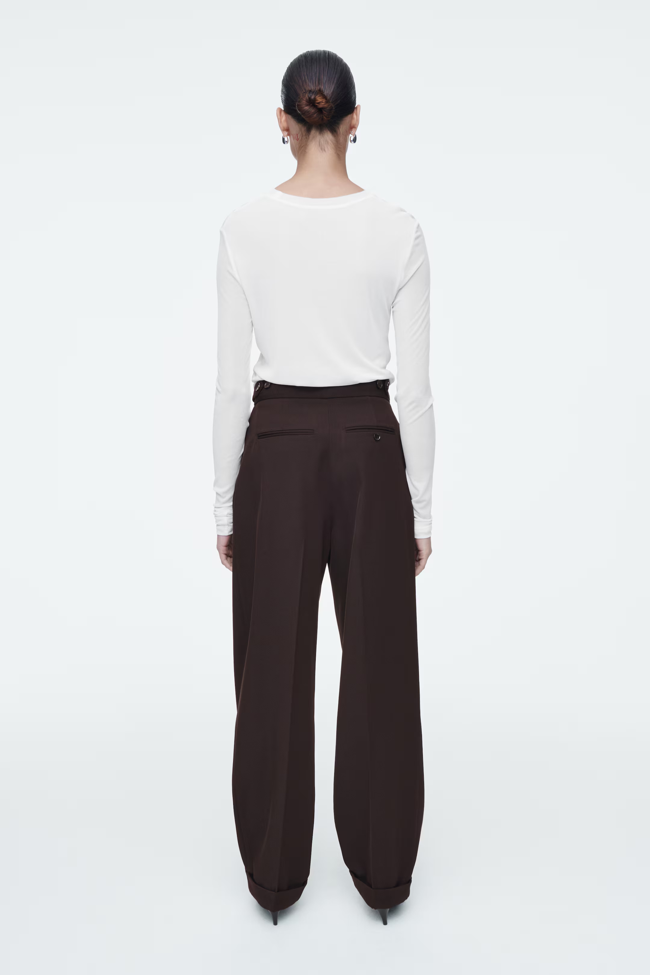 PLEATED WOOL-BLEND TAPERED TROUSERS | H&M (UK, MY, IN, SG, PH, TW, HK)
