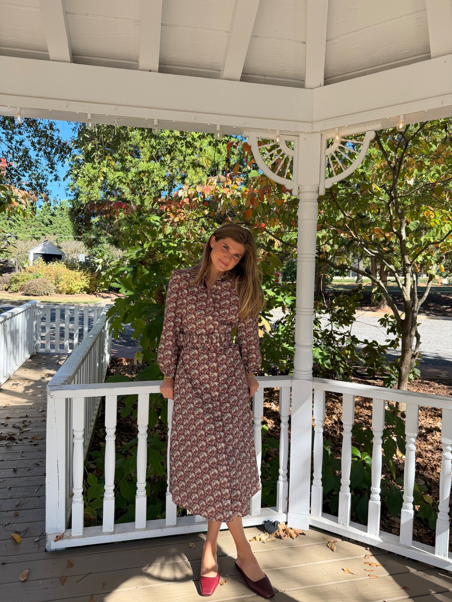 This dress is just soooo good 🍂 @tuckernuck #tuckernuckpartner