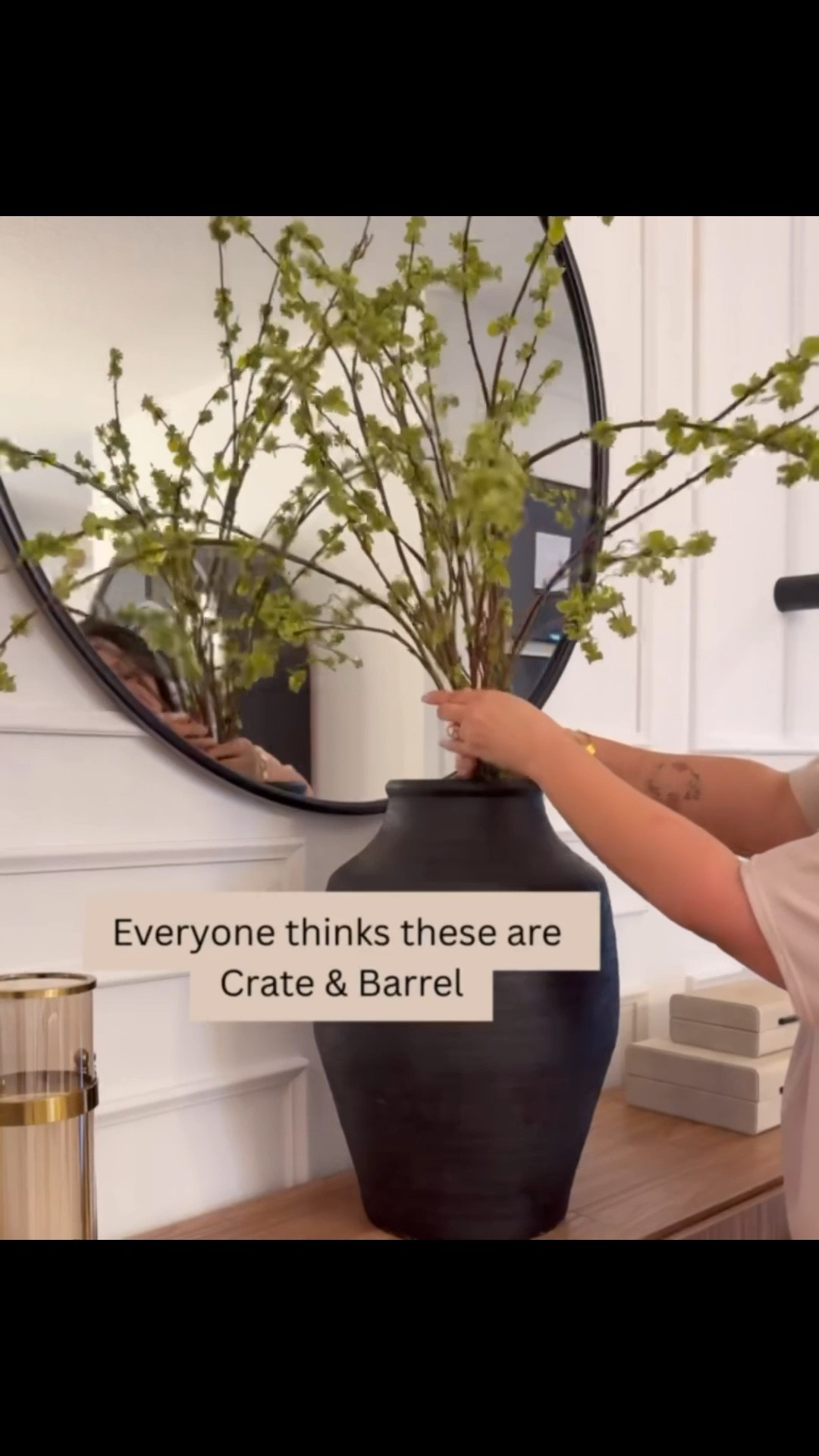 Some of my favorite luxe home finds 😍



Home decor | wall art | glam home decor | luxe home | amazon finds | candle holders | home textures | affordable home decor | living room




#LTKSaleAlert #LTKHome #LTKvlog