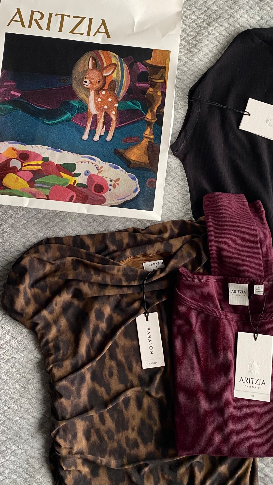 Aritzia Haul- homestretch line & babaton gallery top 

#LTKHoliday #LTKGiftGuide #LTKCyberWeek