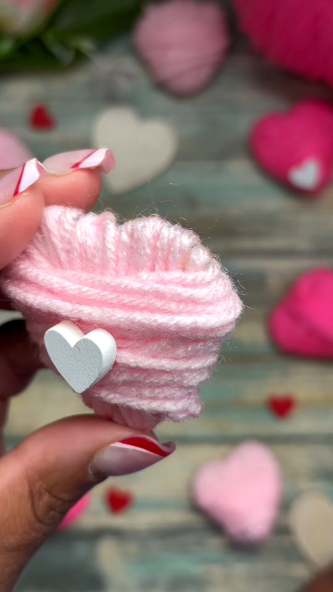 Turning simple yarn into something adorable. This DIY yarn heart is perfect for Valentine’s Day, gifts, or room décor — and it’s beginner‑friendly.
Save this for later and try it with your favorite colors.


#CraftingWithShaneda #DIYCrafts #YarnCrafts #ValentinesDIY #EasyDIY #CraftTok #HandmadeDecor #PersonalizedGifts #DIYProjects #MakersOfTikTok
