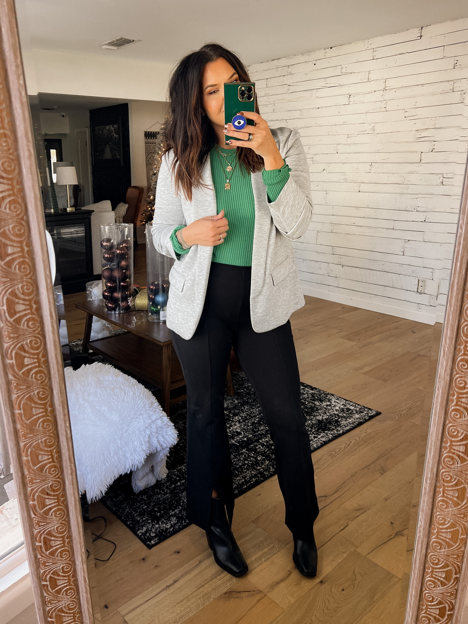 Walmart holiday work look!
Blazer is a CLOSET STAPLE!  Wearing a large but I’m getting an XL this time for a boyfriend fit. 
@walmart #ad #walmartpartner #walmartfashion #liketkit @shop.LTK 
Bodysuit: Large
Pull on Split Pants: Large


#LTKHoliday #LTKunder50 #LTKworkwear