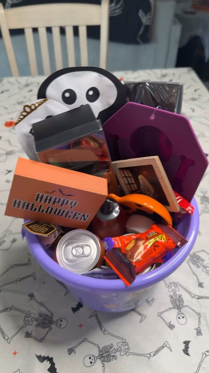 And now the basket for the adults! Just toss in your favorite pumpkin beer 
#boobasket #boobasketideas #spookybasket #halloween

#LTKSeasonal #LTKKids #LTKmomlife