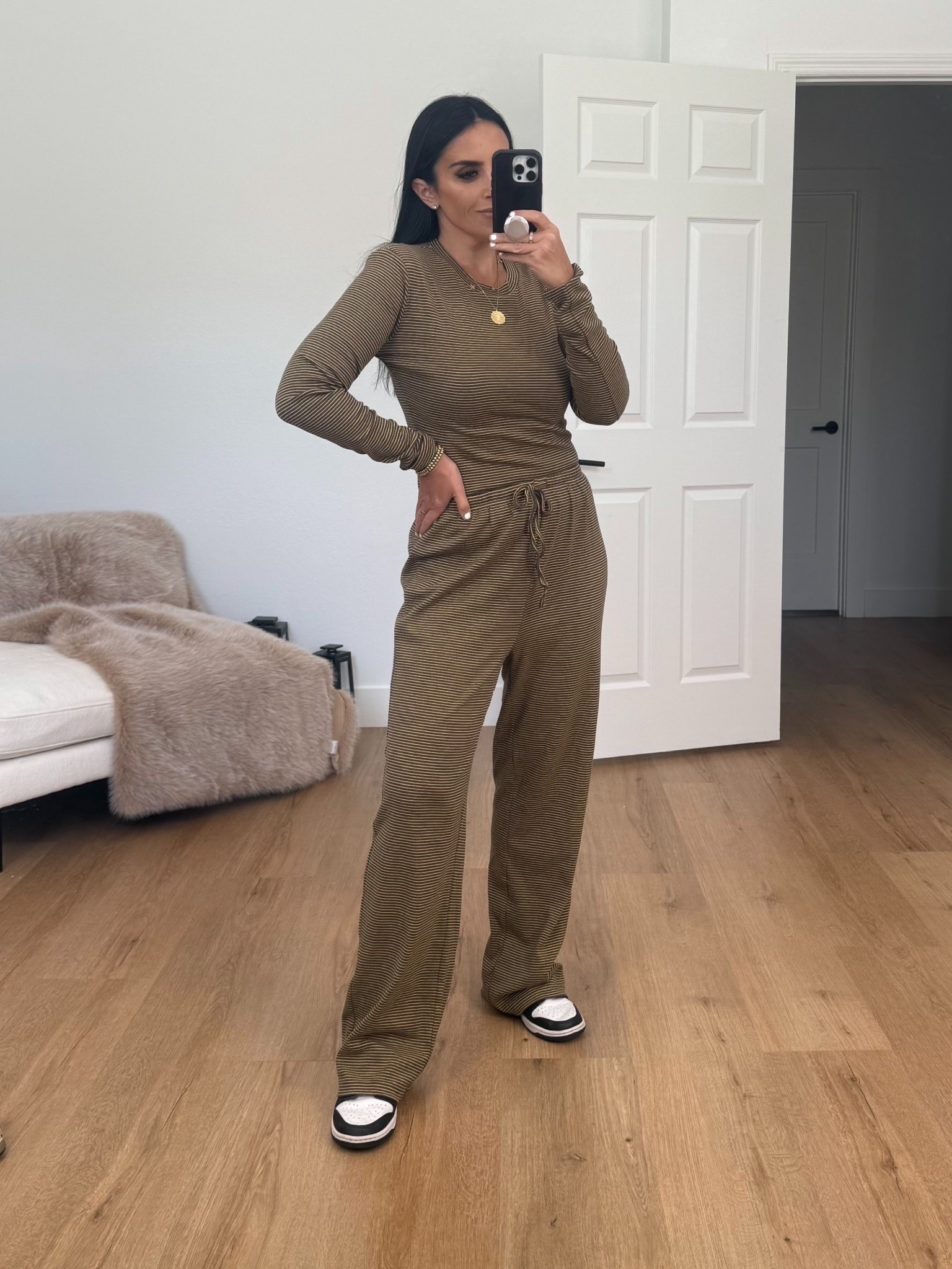 Feels like Spanx two piece set wearing size medium. 