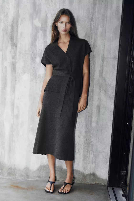 STRICKWESTE MIT GÜRTEL | Zara DE