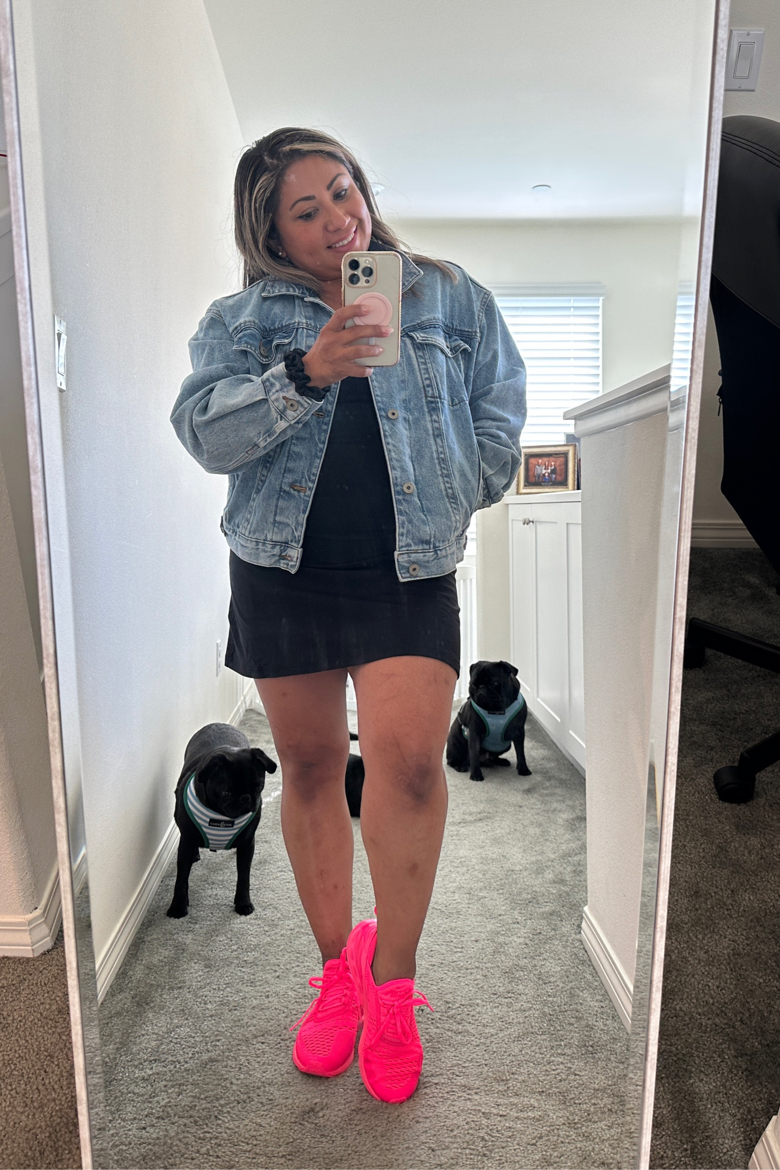 Perfect Dog Mom Walking Outfit! Athleisure wear #FTW 

#LTKshoecrush #LTKfit #LTKtravel