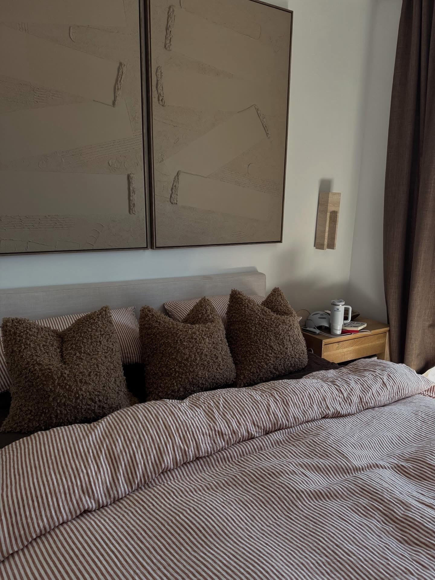 fall home decor loading 🤎

#home #bedroom #bedding #falldecor

#LTKSeasonal #LTKHome