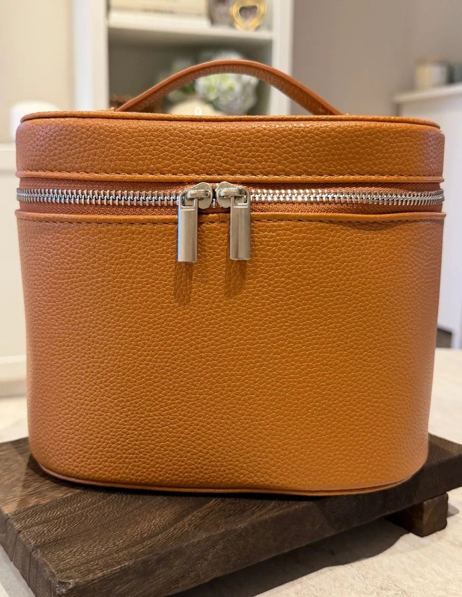 Amazon Prime Deals: Travel Makeup Bag!

Travel Makeup Bag, Cosmetic Case, Toiletry Bag, Everyday Organisation, Beauty Accessories, Travel Essentials, Minimalist Style, Gifts for Her

#LTKuk #LTKtravel #LTKbeauty