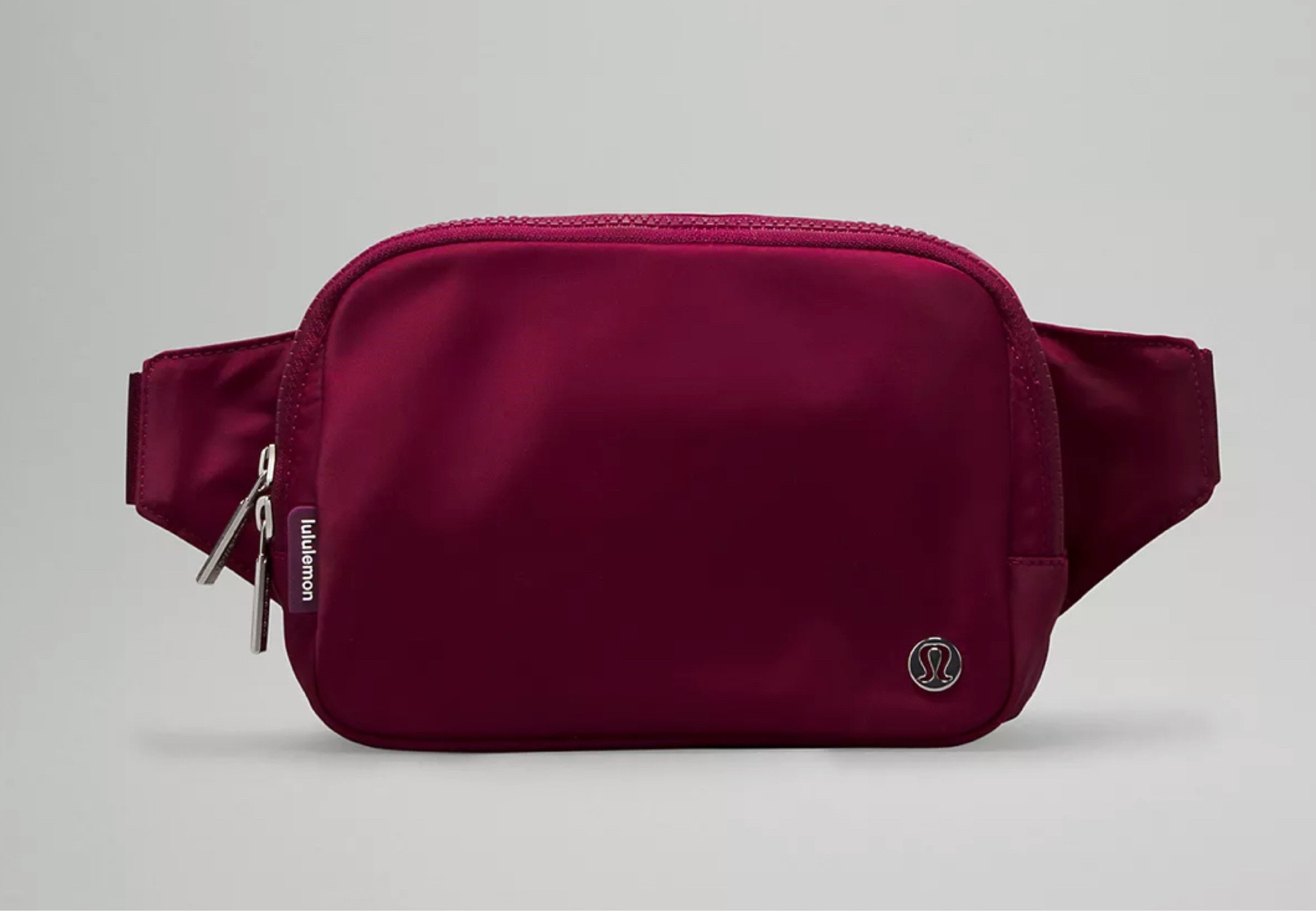 New styles of the 2L Everywhere Belt Bag are available now. A bit larger in size, same game style.
Perfect for the guys and gals that have a harder time downsizing.

Viral belt bag
Lululemon finds
Gift idea 
Unisex gift ideas
Unisex gifts
Christmas
Holiday
Fall outfits
Gifts for teens

#LTKCyberWeek #LTKGiftGuide #LTKHolidaySale