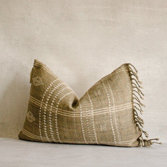 LANRÉ Vintage Indian Wool Lumbar Pillow Cover | Etsy | Etsy (US)