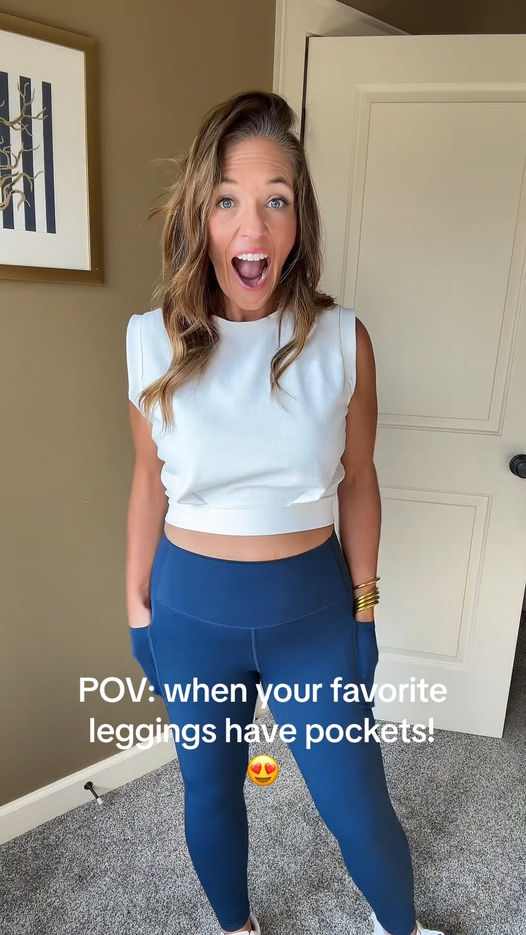 All leggings should have pockets! #leggings #fallfashion #

#LTKMidsize #LTKVideo #LTKActive