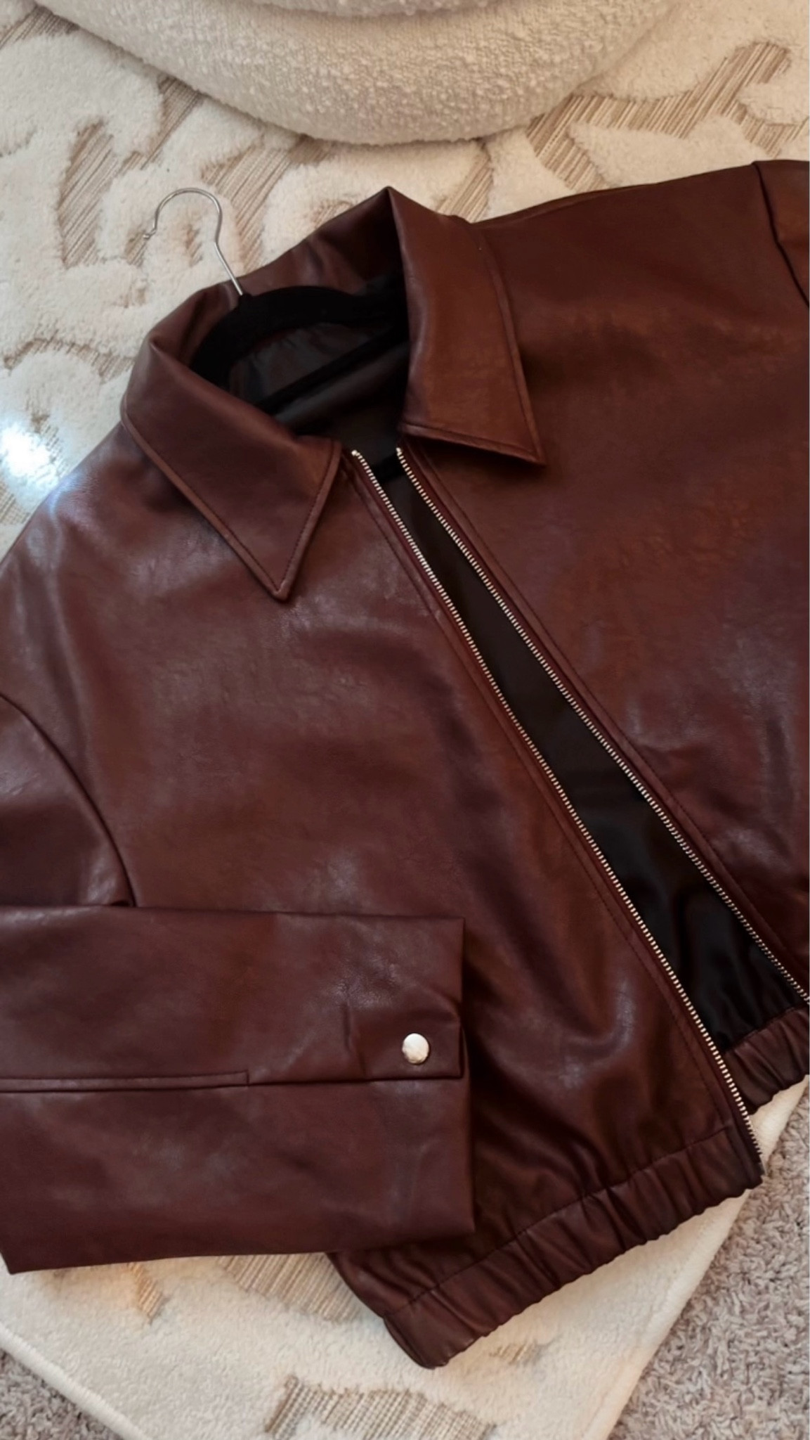 finally found a burgundy faux leather jacket that doesn’t look so cheap! 

#LTKStyleTip #LTKFindsUnder50 #LTKFallSale