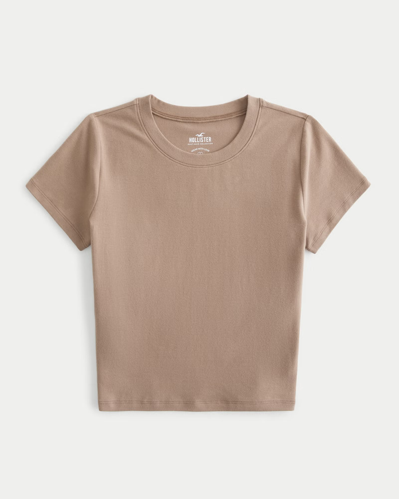 Crew Baby Tee | Hollister (US)