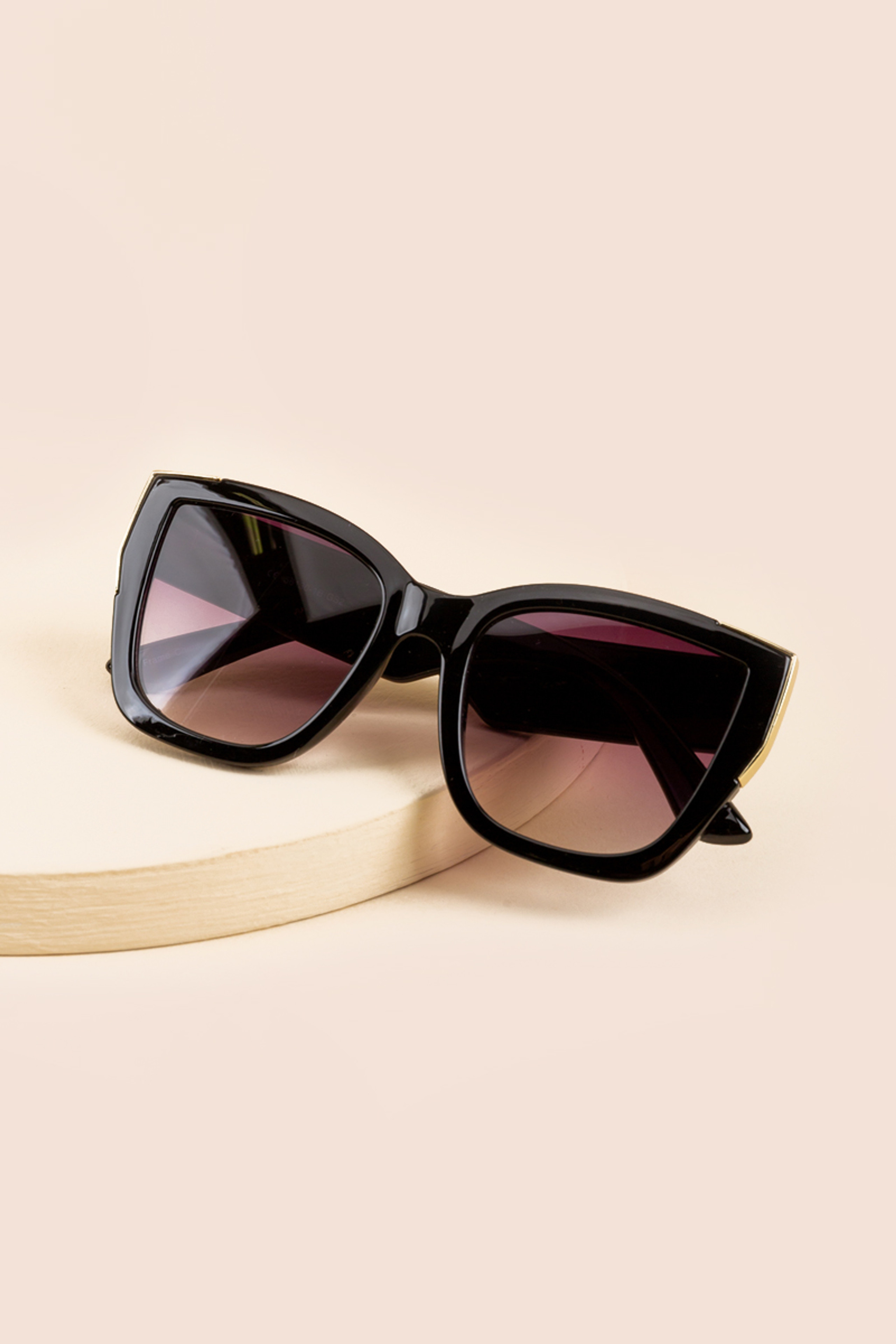 Darcy Oversized Sunglasses | Francesca's