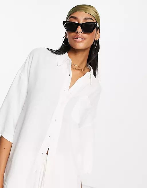 4th & Reckless Nixie linen oversized beach shirt co-ord in white | ASOS (Global)