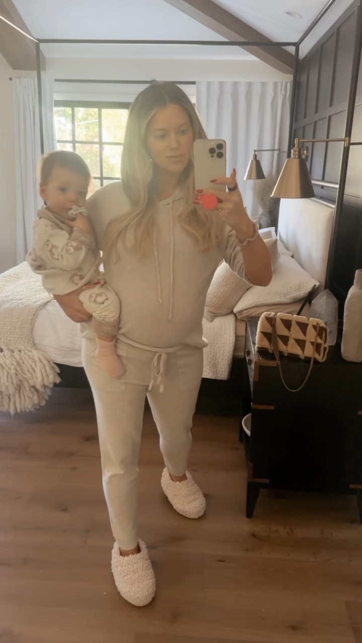 Cozy winter looks for the whole family! 

Grab Amanda and Canaan’s neutral sets you can wear all winter long. 

— Kimberly | Team AF 

#LTKkids #LTKSeasonal #LTKVideo