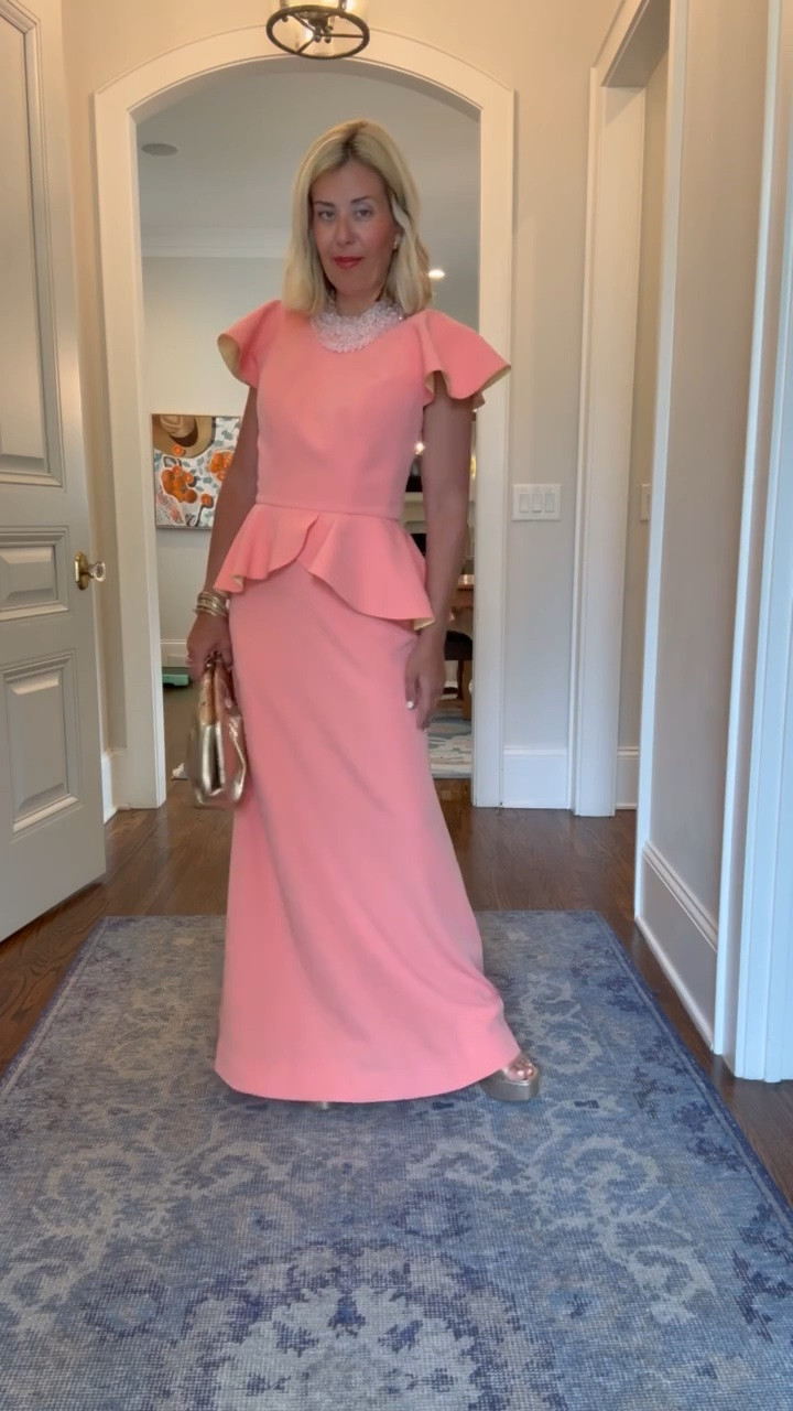 Just what your calendar and closet ordered! This dress is stunning!!! 
Sizing:
Coral Dress - small 
Heels - 8 all tts

Codes: 
Allie + Bess - Catherine20

#LTKdayinmylife #LTKootd #LTKmomlife