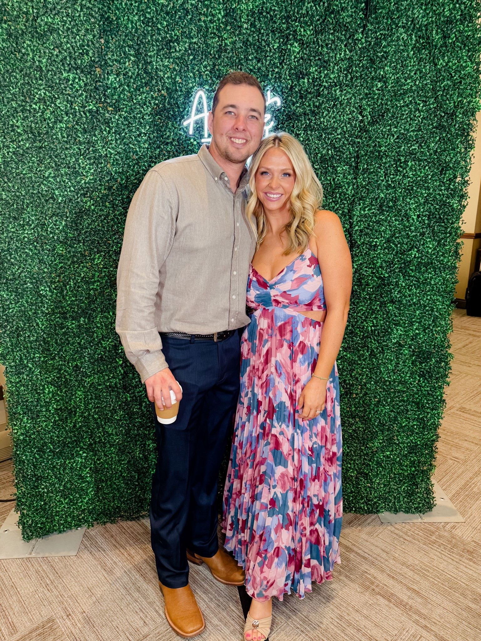 My dress is 25% with an ADDITIONAL 25% off during the LTK spring sale- use code AFLTK wearing a size M 🩷

#LTKSpringSale #LTKootd