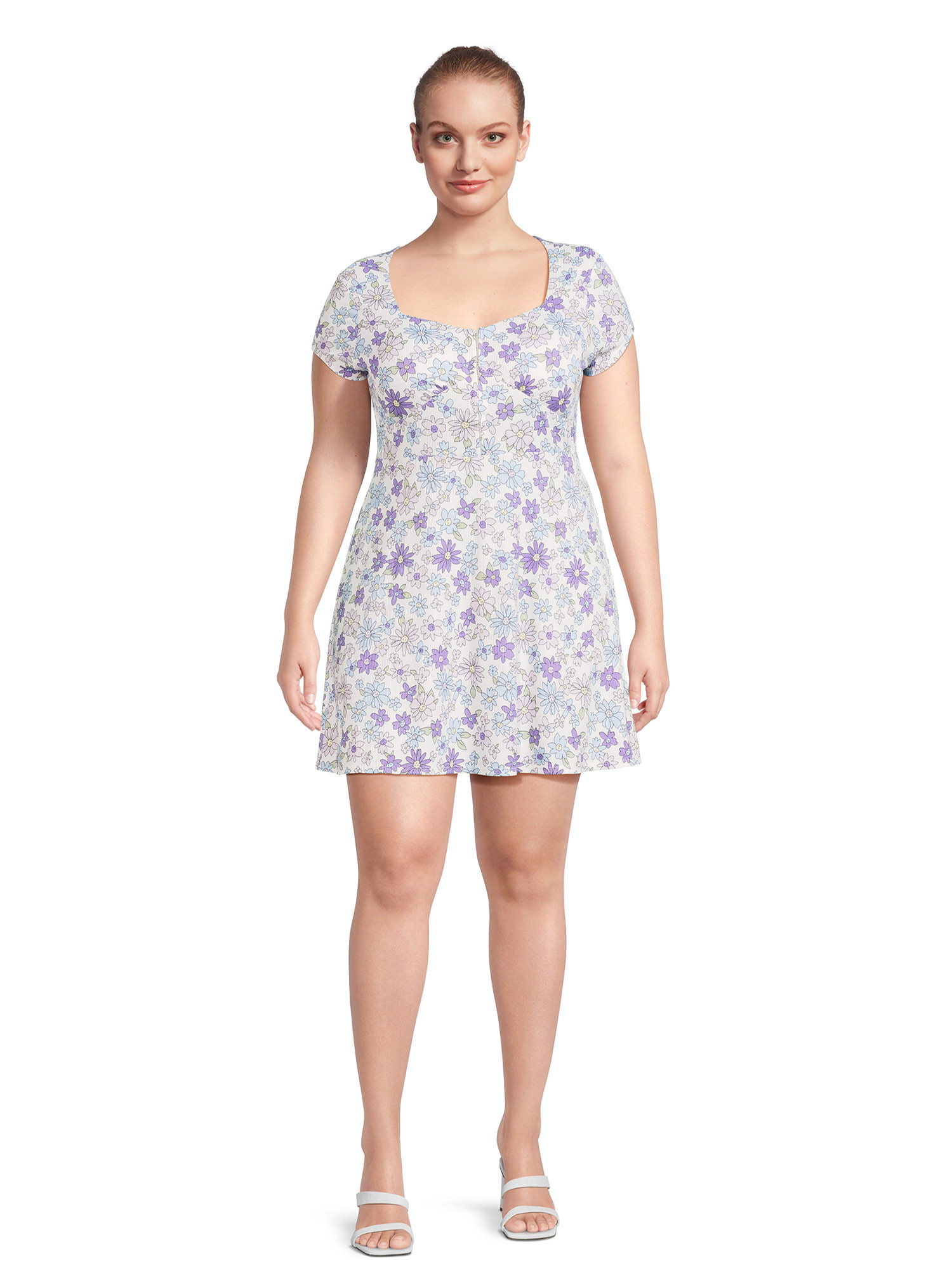 No Boundaries Juniors Plus Size Sweetheart Mini Dress, Sizes 1X-4X | Walmart (US)