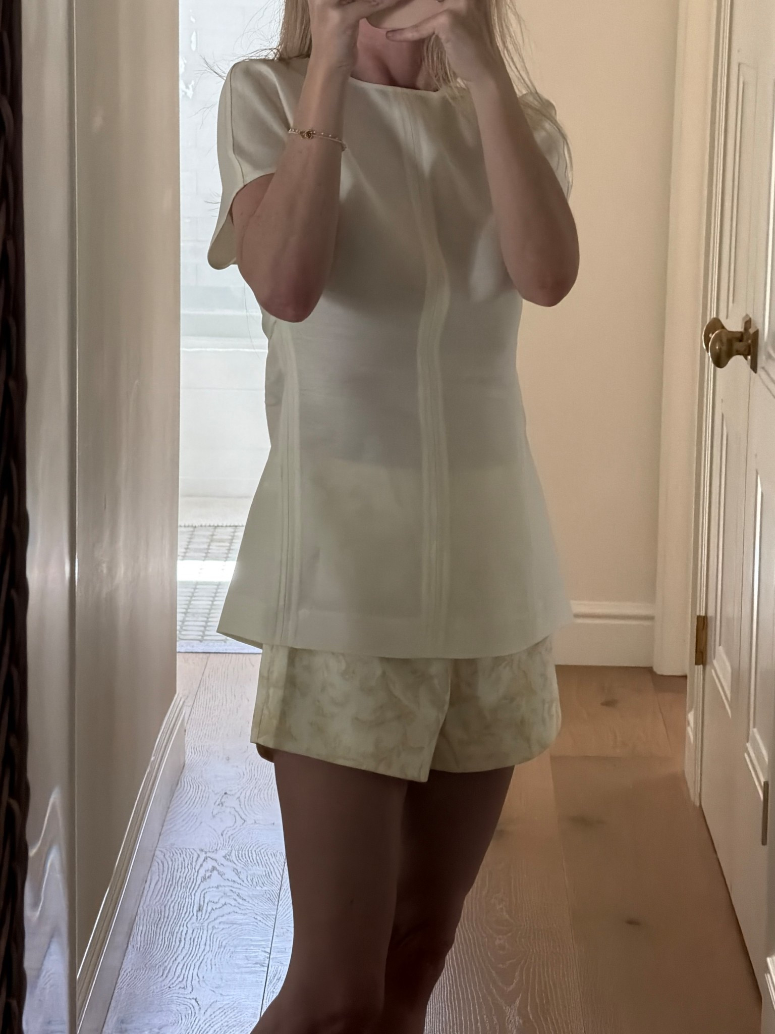 Top on sale worth sharing! To wear with denim / linen shorts / skirts. It’s gorgeous and so unique. True to size! 