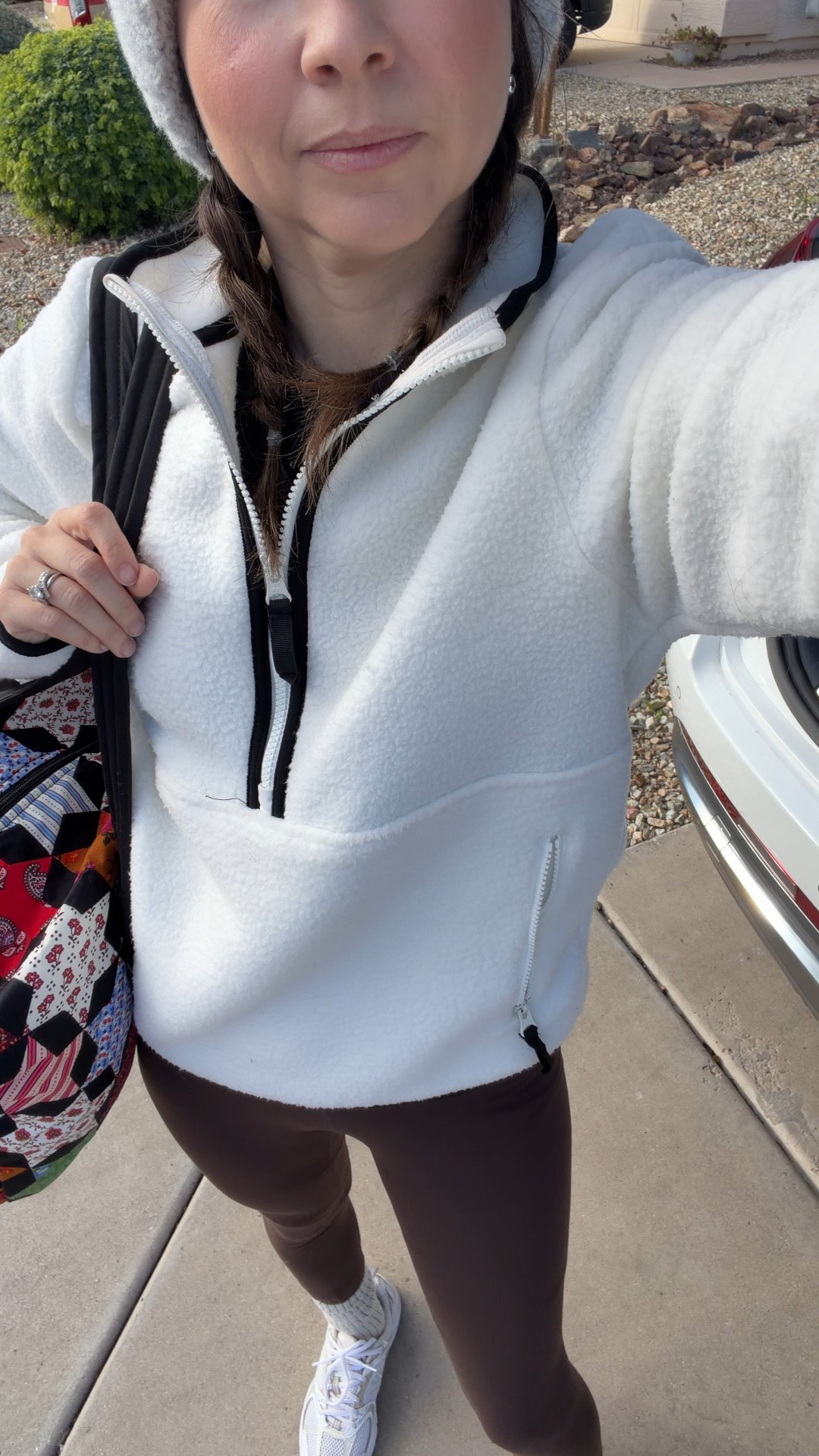 This is one of my most worn everyday outfits.
The fleece is cozy without bulk, the leggings fit a petite frame, and everything mixes easily with what I already own.
Comfortable, practical, and worth rewearing — not a one-day look.

Fleece XS 
Leggings XS 


#LTKootd #LTKgrwm #LTKPetite
