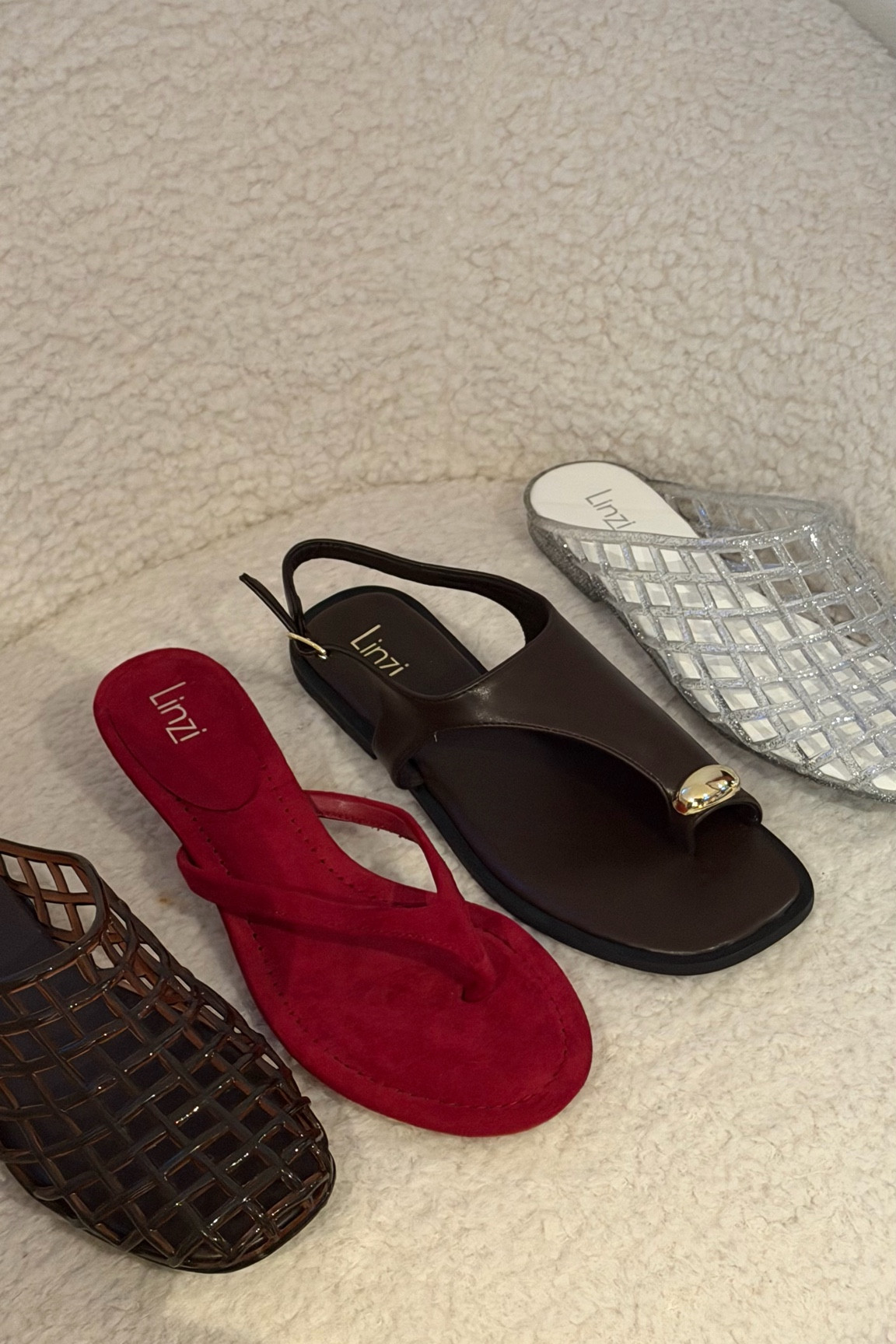 Summer flats line up 

#LTKsummer
