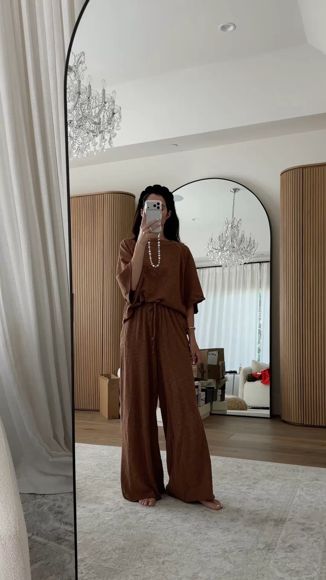 I saw this set go viral and had to get it myself! I’m just shy of 5-7” wearing the size XS top and XS bottoms #stylinbyaylin #aylin @Aerie 

#LTKOver40 #LTKSeasonal