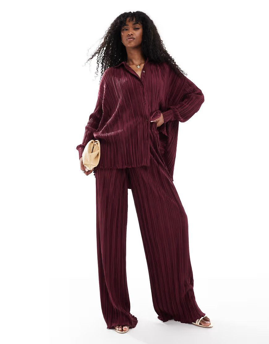 4th & Reckless plisse elasticated waist wide leg trousers co-ord in burgundy-Red | ASOS (Global)