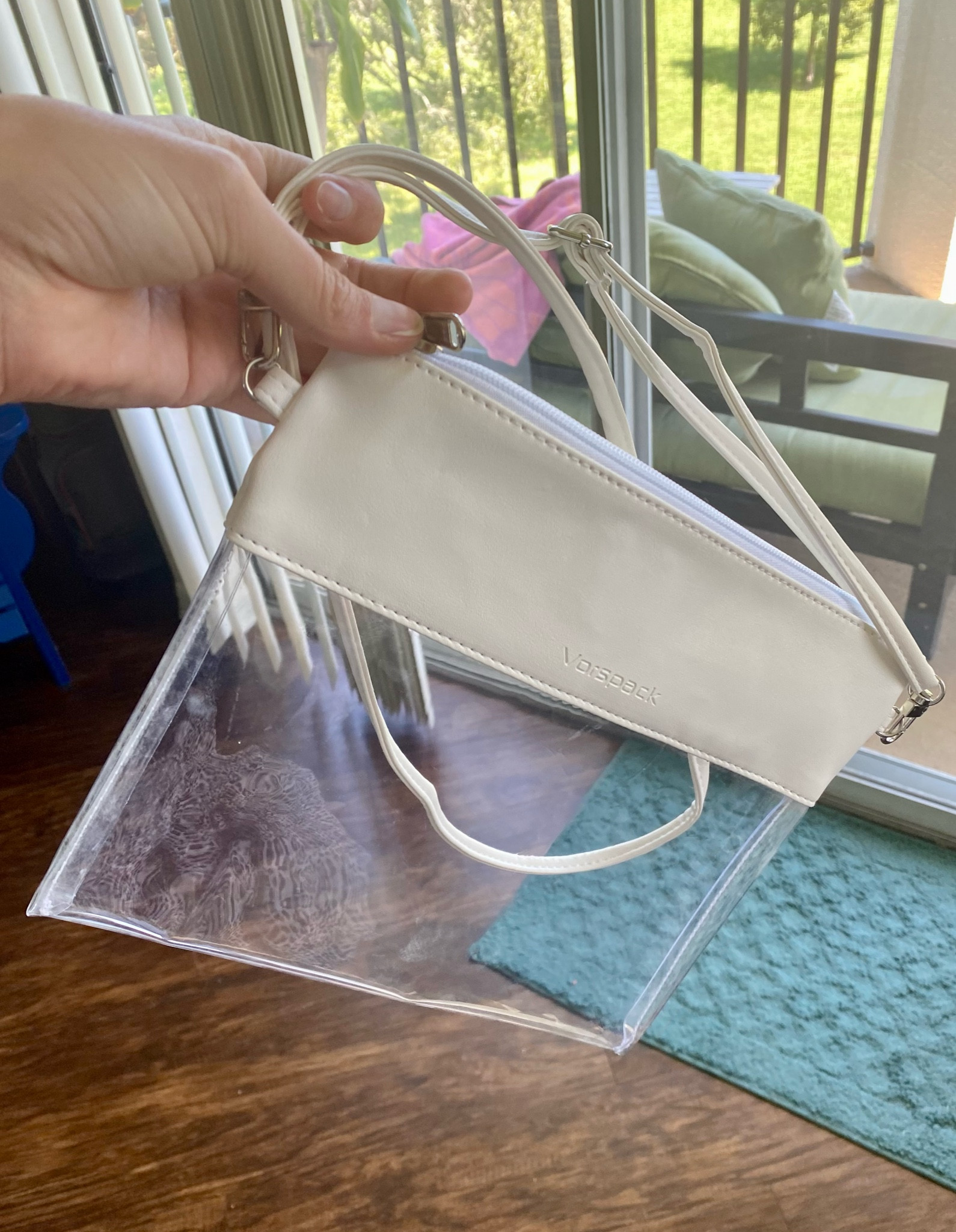 Clear purse, 47% off 

#LTKitbag #LTKsalealert #LTKtravel